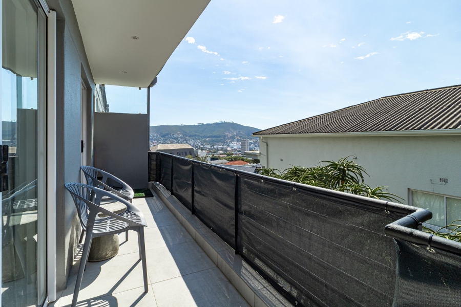 To Let 3 Bedroom Property for Rent in Vredehoek Western Cape